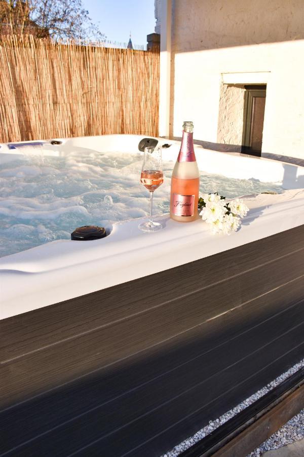 Villa Maison Au Calme Avec Jacuzzi Privatif Cambrai